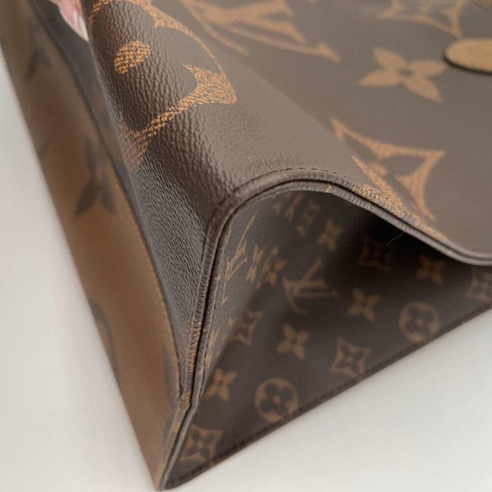 Louis Vuitton Monogram Reverse On The Go GM Shoulder Tote Beige/Brown (141975) - Picture 8 of 11